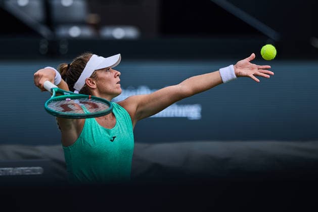 June 22, 2026, Bad Homburg, Hessen, Germany: Solana Sierra of Argentina serves to Qinwen Zheng of China during the BAD HOMBURG OPEN powered by SOLARWATTT- WTA500 - Womens Tennis, 22.6.2026 in Bad Homburg (Tennis-Club Bad Homburg), Germany - Photo: Tennis 2026: Bad Hombug Open - WTA500: SIERRA 5:7 5:4 ZHENG  - ZUMAs343 20260622_zsp_s343_051 Copyright: xMathiasxSchulzx