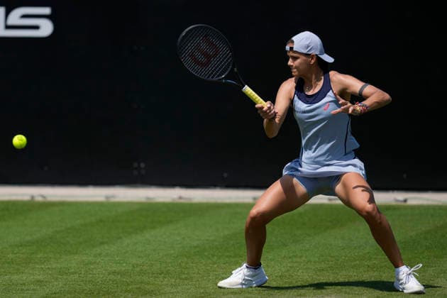 Lexus Eastbourne Open - Day One Emiliana Arango in action during a match at the 2026 Lexus Eastbourne Open Women s tennis tournament at the Devonshire Park Lawn Tennis Club in Eastbourne, Great Britain, on June 22, 2026. Eastbourne United Kingdom  Copyright: xOwenxHammondx originalFilename:hammond-2026lexu260622_np13x.jpg