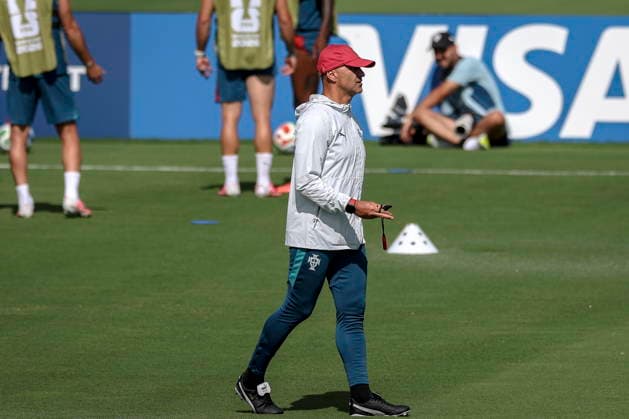 FIFA World Cup, WM, Weltmeisterschaft, Fussball 2026 - Portugal training Portugal s national soccer head coach Roberto Martinez leads a training session of the team in Palm Beach, Florida, USA, 22 June 2026. Portugal prepares for the upcoming FIFA World Cup 2026 match against Uzbekistan. Palm Beach Florida Estados Unidos  Copyright: xMIGUELxA.xLOPESx