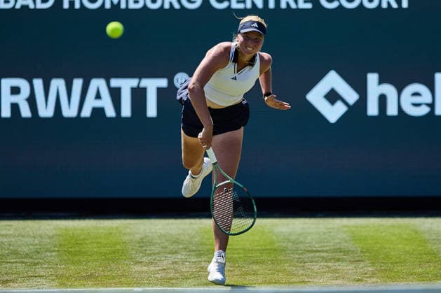 June 22, 2026, Bad Homburg, Hessen, Germany: CLARA TAUSON of Denmark serves to D. Shnaider of Russia during the WTA, Tennis Damen Bad Homburg Open in Bad Homburg (Tennis-Club Bad Homburg), Germany. Tauson won 6:4, 6:4. Tennis 2026: WTA Bad Hombug Open: TAUSON 6:4 6:4 SHNAIDER  - ZUMAs343 20260622_zsp_s343_018 Copyright: xMathiasxSchulzx