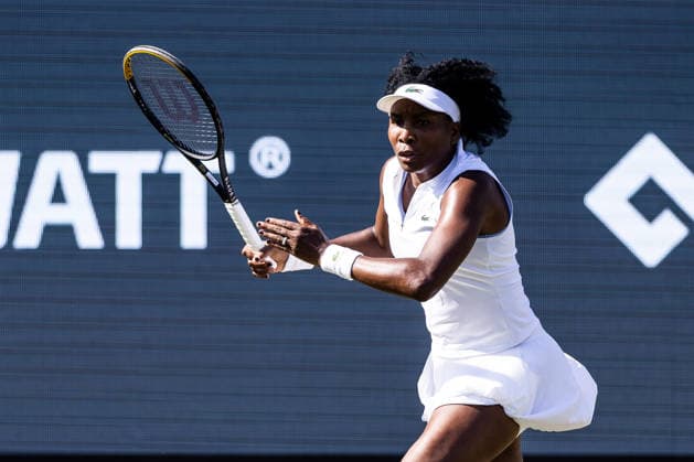 Sport Bilder des Tages BAD HOMBURG, GERMANY - JUNE 22: Venus Williams (USA) during the Bad Homburg Open powered by Solarwatt Singles match between Venus Williams (USA) vs Irina-Camelia Begu (ROU) at Kurpark Bad Homburg on June 22, 2026 in Bad Homburg, Germany. Hessen Germany Copyright: xSteffiexWunderlx