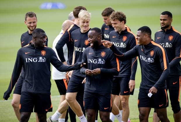 KANSAS CITY - Brian Brobbey of the Netherlands, Lutsharel Geertruida of the Netherlands, and Denzel Dumfries of the Netherlands during a training session of the Dutch national team, Nationalteam at the KC Current Training Facility on June 22, 2026, in Kansas City. The Dutch national team is preparing for the match against Tunisia at the FIFA World Cup, WM, Weltmeisterschaft, Fussball ROBIN VAN LONKHUIJSEN ANP xVIxANPxSportx xxANPxIVx 561669658 originalFilename: 561669658.jpg
