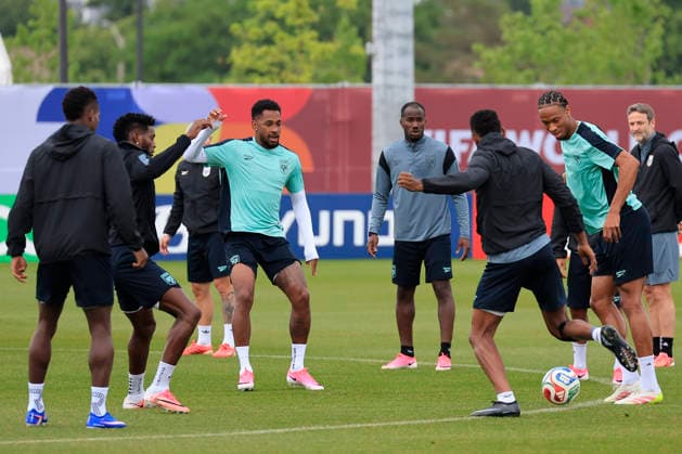 Panama s national soccer team players take part in a training session at Centennial Park in Toronto, Canada, 22 June 2026. Panama s training session !ACHTUNG: NUR REDAKTIONELLE NUTZUNG!  Copyright: xBienvenidoxVelascox GRAF3346 20260622-55020675673_1