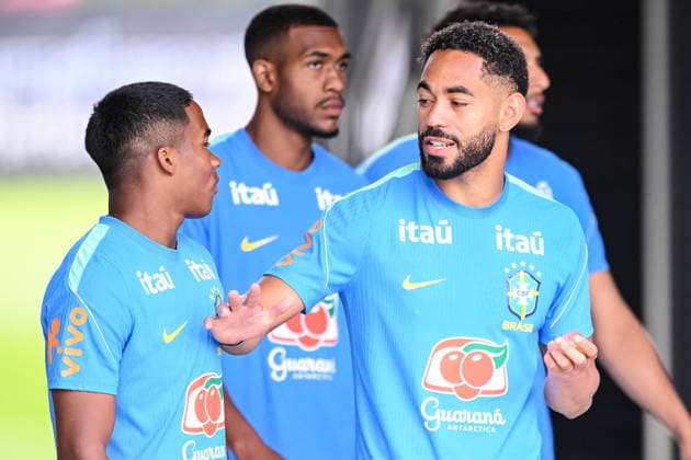 Endrick (Brazil) and Matheus Cunha (Brazil) gestures during the Brazil training session at Columbia Park Training Facility on June 22, 2026 in Morristown, New Jersey. (Photo by Harry Langer DeFodi Images) - *** Endrick Brazil and Matheus Cunha Brazil gesture during the Brazil training session at Columbia Park Training Facility on June 22, 2026, in Morristown, New Jersey. Photo by Harry Langer, DeFodi Images,detected_source_language