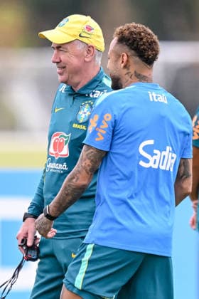 coach Carlo Ancelotti (Brazil) and Neymar (Brazil) Looks on during the Brazil training session at Columbia Park Training Facility on June 22, 2026 in Morristown, New Jersey. (Photo by Harry Langer DeFodi Images) - *** Coach Carlo Ancelotti of Brazil and Neymar of Brazil look on during the Brazil training session at Columbia Park Training Facility on June 22, 2026, in Morristown, New Jersey. Photo by Harry Langer, DeFodi Images,detected_source_language