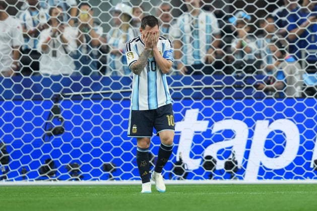 Sport Bilder des Tages FIFA World Cup, WM, Weltmeisterschaft, Fussball 2026 - Group J - Argentina vs Austria Lionel Messi of Argentina reacts after missing to convert a penalty during the FIFA World Cup 2026 group stage match Argentina against Austria, in Dallas, USA, 22 June 2026. DALLAS United States  Copyright: xJEFFREYxMCWHORTERx