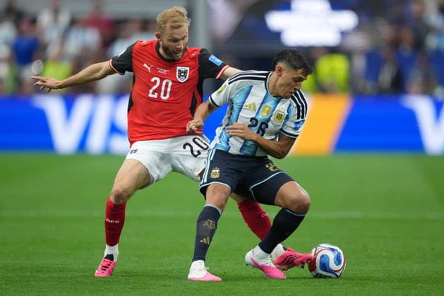 FIFA World Cup, WM, Weltmeisterschaft, Fussball 2026 - Group J - Argentina vs Austria Konrad Laimer (L) of Austria in action against Nahuel Molina of Argentina during the FIFA World Cup 2026 group stage match Argentina against Austria, in Dallas, USA, 22 June 2026. DALLAS United States  Copyright: xJEFFREYxMCWHORTERx