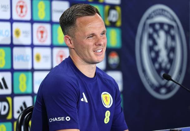 Lawrence Shankland of Scotland Scotland Training and press conference, PK, Pressekonferenz 2026 FIFA World Cup, WM, Weltmeisterschaft, Fussball Football, Atrium Health Performance Park, Charlotte, USA - 22 Jun 2026Charlotte Atrium Health Performance Park United States of America EDITORIAL USE ONLY No use with unauthorised audio, video, data, fixture lists, club league logos or live services. Online in-match use limited to 120 images, no video emulation. No use in betting, games or single club league player publications.  Copyright: xMichaelxZemanek Shutterstockx 16949461bn