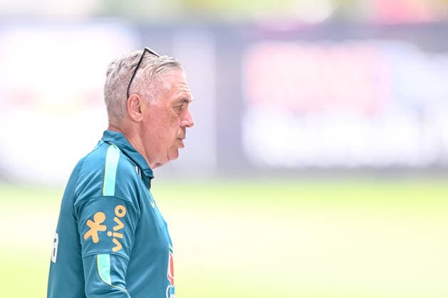 coach Carlo Ancelotti (Brazil) Looks on during the Brazil training session at Columbia Park Training Facility on June 22, 2026 in Morristown, New Jersey. (Photo by Harry Langer DeFodi Images) - *** Coach Carlo Ancelotti watches the Brazil training session at Columbia Park Training Facility on June 22, 2026, in Morristown, New Jersey. Photo by Harry Langer, DeFodi Images,detected_source_language