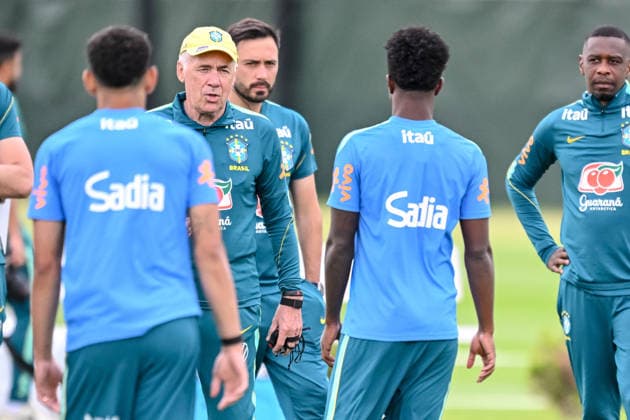 coach Carlo Ancelotti (Brazil) Looks on during the Brazil training session at Columbia Park Training Facility on June 22, 2026 in Morristown, New Jersey. (Photo by Harry Langer DeFodi Images) - *** Coach Carlo Ancelotti watches the Brazil team during their training session at Columbia Park Training Facility on June 22, 2026, in Morristown, New Jersey. Photo by Harry Langer, DeFodi Images,detected_source_language