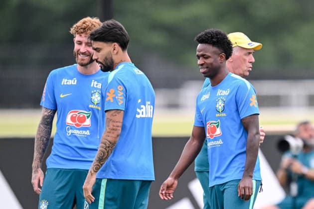 Leo Pereira (Brazil), Lucas Paqueta (Brazil) and Vinicius Junior (Brazil) escc during the Brazil training session at Columbia Park Training Facility on June 22, 2026 in Morristown, New Jersey. (Photo by Harry Langer DeFodi Images) - *** Leo Pereira (Brazil), Lucas Paquetá (Brazil), and Vinicius Júnior (Brazil) during the Brazil training session at Columbia Park Training Facility on June 22, 2026, in Morristown, New Jersey. Photo by Harry Langer, DeFodi Images,detected_source_language