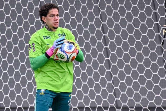 goalkeeper Ederson (Brazil) controls the Ball during the Brazil training session at Columbia Park Training Facility on June 22, 2026 in Morristown, New Jersey. (Photo by Harry Langer DeFodi Images) - *** Goalkeeper Ederson of Brazil controls the ball during a Brazil training session at Columbia Park Training Facility on June 22, 2026, in Morristown, New Jersey. Photo by Harry Langer, DeFodi Images,detected_source_language