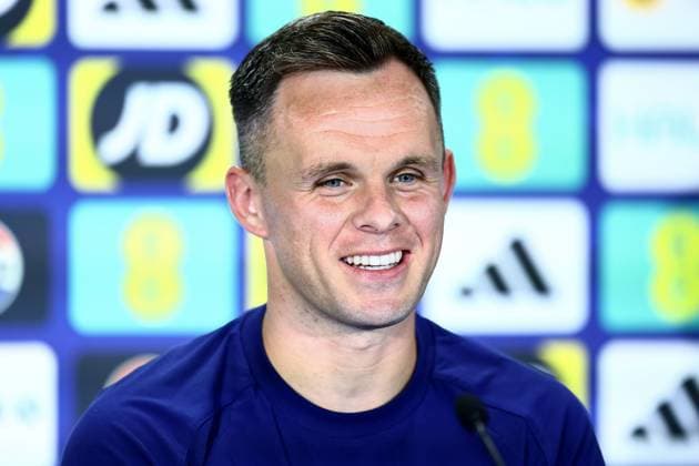 Lawrence Shankland of Scotland Scotland Training and press conference, PK, Pressekonferenz 2026 FIFA World Cup, WM, Weltmeisterschaft, Fussball Football, Atrium Health Performance Park, Charlotte, USA - 22 Jun 2026Charlotte Atrium Health Performance Park United States of America EDITORIAL USE ONLY No use with unauthorised audio, video, data, fixture lists, club league logos or live services. Online in-match use limited to 120 images, no video emulation. No use in betting, games or single club league player publications.  Copyright: xMichaelxZemanek Shutterstockx 16949461br