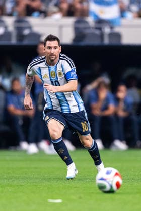 260622 Lionel Messi of Argentina during the FIFA World Cup, WM, Weltmeisterschaft, Fussball 2026 football match between Argentina and Austria on June 22, 2026 in Dallas. Photo: Ludvig Thunman BILDBYRAN kod LT LT0807 fotboll football soccer fotball vm fotbolls-vm fotball-vm fotbolls-vm 2026 fifa world cup 2026 day 12 bbeng *** 260622 Lionel Messi of Argentina during the 2026 FIFA World Cup soccer match between Argentina and Austria on June 22, 2026 in Dallas. Photo by Ludvig Thunman. BILDBYRAN code LT LT0807 soccer football fotball World Cup soccer World Cup 2026 FIFA World Cup 2026 Day 12 bbeng,detected_source_language  Copyright: LUDVIGxTHUNMAN BB260622LT076