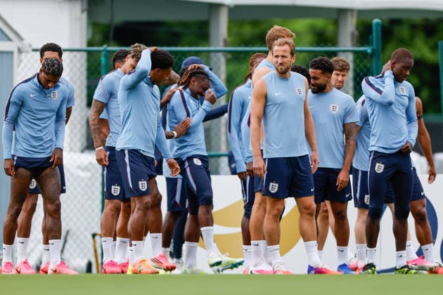 England s Harry Kane (C) attends a training session of the team in Kansas, USA, 22 June 2026. England s training session !ACHTUNG: NUR REDAKTIONELLE NUTZUNG!  Copyright: xJUANxIGNACIOxRONCORONIx GRAF3381 20260622-55020676716_1