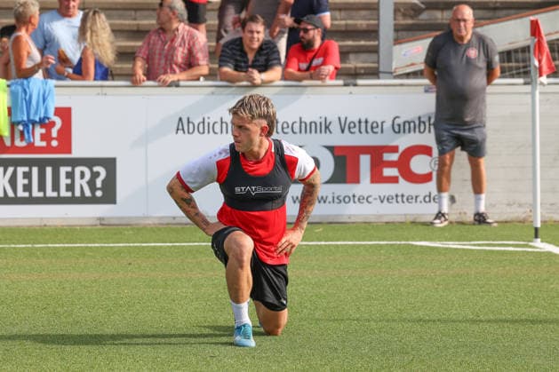 David Kammerbauer (SI) Trainingsauftakt der Sportfreunde Siegen zur Saison 2026 2027 im Leimbachstadion auf dem Kunstrasenplatz. Fussball Regionalliga West, Trainingsauftakt, Sportfreunde Siegen, am 22.06.2026 in Siegen Deutschland. *** David Kammerbauer SI