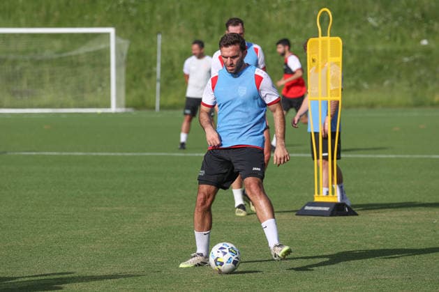 Eros Dacaj (SI) Trainingsauftakt der Sportfreunde Siegen zur Saison 2026 2027 im Leimbachstadion auf dem Kunstrasenplatz. Fussball Regionalliga West, Trainingsauftakt, Sportfreunde Siegen, am 22.06.2026 in Siegen Deutschland. *** Eros Dacaj SI