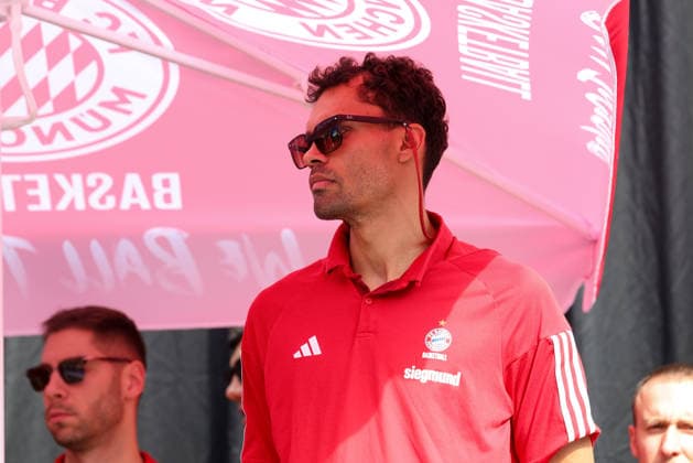 Oscar da Silva (FC Bayern Basketball, 01), GER, FC Bayern Basketball, Saisonabschluss Fan-Fest, Saison 2025 2026, 22.06.2026, GER, FC Bayern Basketball, Saisonabschluss Fan-Fest, Saison 2025 2026, 22.06.2026 Muenchen *** Oscar da Silva, FC Bayern Basketball, 01, GER, FC Bayern Basketball, End-of-Season Fan Fest, 2025–2026 Season, June 22, 2026, GER, FC Bayern Basketball, End-of-Season Fan Fest, 2025–2026 Season, June 22, 2026, Munich,detected_source_language Copyright: xEibner-Pressefoto JennixMaulx EP_JML