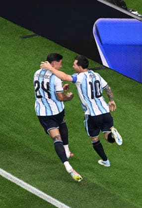 (260623) -- DALLAS, June 23, 2026 -- Lionel Messi (R) of Argentina celebrates a goal with teammates during the group J match between Argentina and Austria at the 2026 FIFA World Cup, WM, Weltmeisterschaft, Fussball at Dallas Stadium in Dallas, the United States, June 22, 2026. Lionel Messi breaks World Cup scoring record with his 17th goal for Argentina. ) (SP)U.S.-DALLAS-FOOTBALL-FIFA WORLD CUP-GROUP J-ARG VS AUT WuxXiaoling 