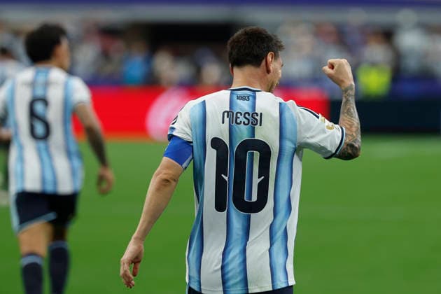 Argentina s Messi celebrates after scoring the 2-0 lead during a FIFA World Cup, WM, Weltmeisterschaft, Fussball 2026 soccer match between Argentina and Austria in Arlington, Texas (United States), 22 June 2026. Argentina vs Austria !ACHTUNG: NUR REDAKTIONELLE NUTZUNG!  Copyright: xMariscalx GRAF3577 20260622-55020677257_1