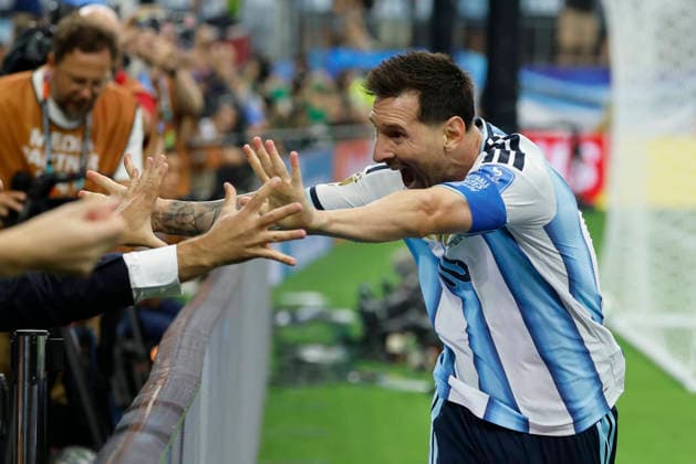 Argentina s Messi celebrates after scoring the 2-0 lead during a FIFA World Cup, WM, Weltmeisterschaft, Fussball 2026 soccer match between Argentina and Austria in Arlington, Texas (United States), 22 June 2026. Argentina vs Austria !ACHTUNG: NUR REDAKTIONELLE NUTZUNG!  Copyright: xMariscalx GRAF3576 20260622-55020677259_1