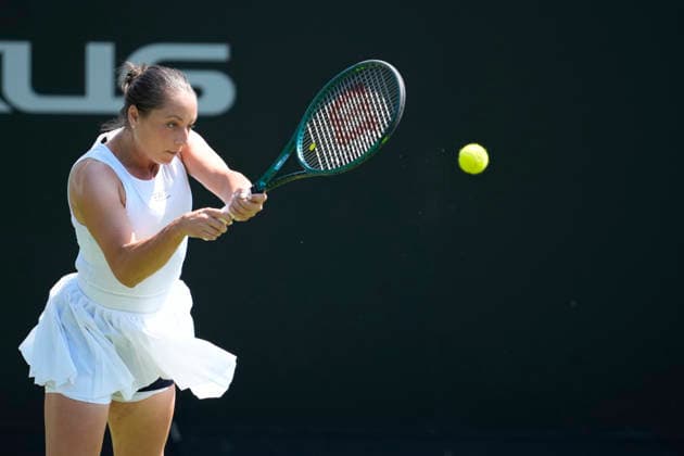 Lexus Eastbourne Open - Day One Elisabetta Cocciaretto in action during her match at the 2026 Lexus Eastbourne Open Women s tennis tournament at the Devonshire Park Lawn Tennis Club in Eastbourne, Great Britain, on June 22, 2026. Eastbourne United Kingdom  Copyright: xOwenxHammondx originalFilename:hammond-2026lexu260622_npSmj.jpg