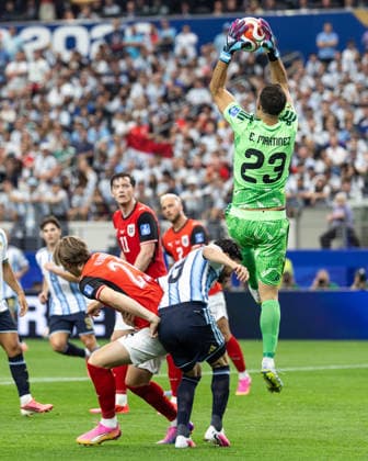 SOCCER - FIFA World Cup, WM, Weltmeisterschaft, Fussball 2026 ARLINGTON,TEXAS,USA,22.JUN.26 - SOCCER - FIFA World Cup 2026, group stage, Argentina vs Austria. Image shows Patrick Wimmer, Michael Gregoritsch, Marko Arnautovic (AUT), Nicolas Tagliafico and Emiliano Martinez (ARG).  GEPAxpictures xArminxRauthner
