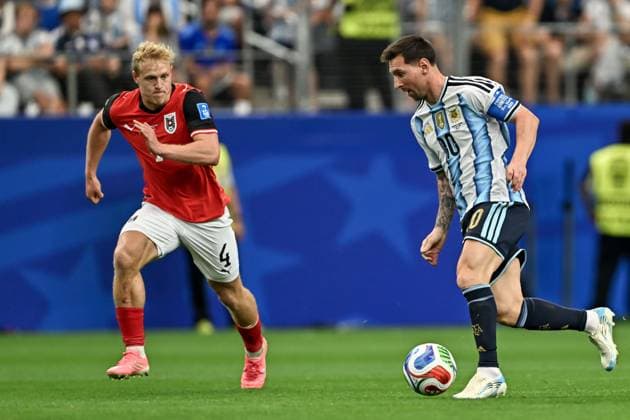Messi leads Argentina into World Cup knockout stage DALLAS, TEXAS, UNITED STATES JUNE 22: Lionel Messi ( 10) of Argentina in action during the FIFA World Cup, WM, Weltmeisterschaft, Fussball 2026 Group J match between Argentina and Austria at Dallas Stadium in Dallas, Texas, United States, on June 22, 2026. Argentina defeated Austria 2-0 to qualify for the knockout stage. Dallas United States of America Copyright: x xwalidxibrahimx xJNAxPressx