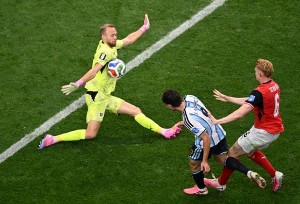 (260623) -- DALLAS, June 23, 2026 -- Julian Alvarez (C) of Argentina shoots during the group J match between Argentina and Austria at the 2026 FIFA World Cup, WM, Weltmeisterschaft, Fussball at Dallas Stadium in Dallas, the United States, June 22, 2026. ) (SP)U.S.-DALLAS-FOOTBALL-FIFA WORLD CUP-GROUP J-ARG VS AUT WuxXiaoling 