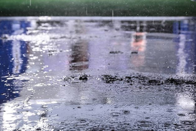 Heavy rain in the stadium during the FIFA World Cup, WM, Weltmeisterschaft, Fussball 2026 Group I match between Norway and Senegal at New York New Jersey Stadium on June 22, 2026 in East Rutherford, United States. (Photo by Harry Langer DeFodi Images) - *** Heavy rain at the stadium during the 2026 FIFA World Cup Group I match between Norway and Senegal at New York New Jersey Stadium on June 22, 2026, in East Rutherford, United States. Photo by Harry Langer, DeFodi Images,detected_source_language