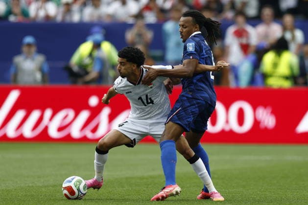 FIFA World Cup, WM, Weltmeisterschaft, Fussball 2026 - Group I - France vs Iraq Zidane Iqbal of Iraq (L) in action against Jules Kounde of France (R) during the FIFA World Cup 2026 group stage match France against Iraq, in Philadelphia, Pennsylvania, USA, 22 June 2026. PHILADELPHIA United States  Copyright: xWILLxOLIVERx