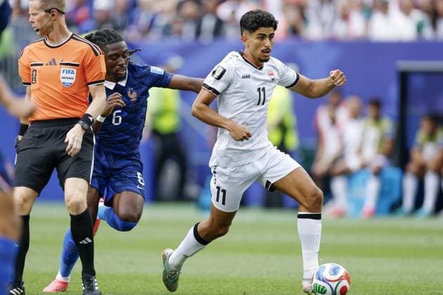 PHILADELPHIA - (LR) Manu Kone of France, Ahmed Qasim of Iraq during the 2026 FIFA World Cup, WM, Weltmeisterschaft, Fussball Group I match between France and Iraq at the Philadelphia Stadium on June 22, 2026, in Philadelphia, United States. MAURICE VAN STEEN ANP FIFA World Cup 2026 2026 xVIxANPxSportx xMauricexvanxSteenxIVx 561691960 originalFilename: 561691960.jpg