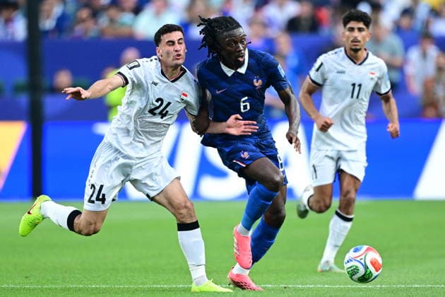 France v Iraq - FIFA World Cup, WM, Weltmeisterschaft, Fussball 2026 - Group I PHILADELPHIA, UNITED STATES - JUNE 22: Zaid Ismail (24) of Iraq in action against Manu Kone (6) of France during the 2026 FIFA World Cup First Stage Group I match between France and Iraq at Lincoln Financial Field (Philadelphia Stadium) in Philadelphia, Pennsylvania, United States on June 22, 2026. Abdulhamid Hosbas Anadolu Pennsylvania United States. Editorial use only. Please get in touch for any other usage.  Copyright: x2026xAnadoluxAbdulhamidxHosbasx