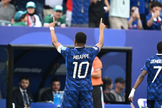 PHILADELPHIA, PA - JUNE 22: Kylian Mbappe 10 of France celebrates his goal during the FIFA World Cup, WM, Weltmeisterschaft, Fussball 2026 Group I match between France and Iraq on June 22nd, 2026 at Philadelphia Stadium in Philadelphia, PA.(Photo by Terence Lewis Icon Sportswire) SOCCER: JUN 22 FIFA World Cup 26 Group I - France vs Iraq EDITORIAL USE ONLY Icon260622009