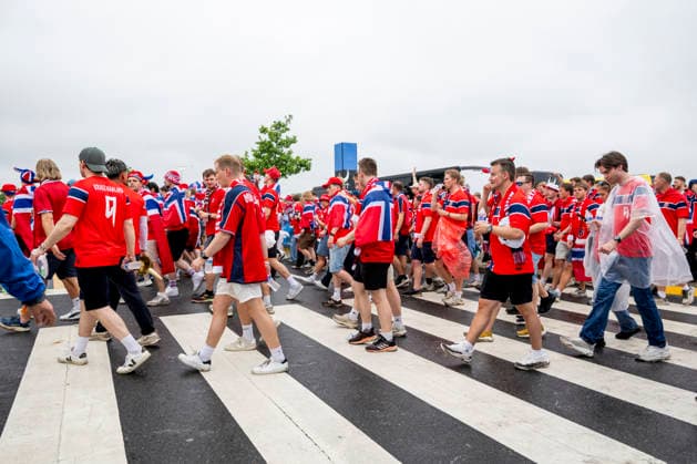 260622 Supporters of Norway arrive ahead of the FIFA World Cup, WM, Weltmeisterschaft, Fussball 2026 group stage football match between Norway and Senegal on June 22, 2026 in New Jersey. Photo: Jon Olav Nesvold BILDBYRAN COP 217 VG0963 bbeng fotboll football soccer fotball vm fotbolls-vm fotball-vm fotbolls-vm 2026 fifa world cup 2026 new york norge norway senegal publik fans *** June 22, 2026  Copyright: JONxOLAVxNESVOLD BB260622JE001