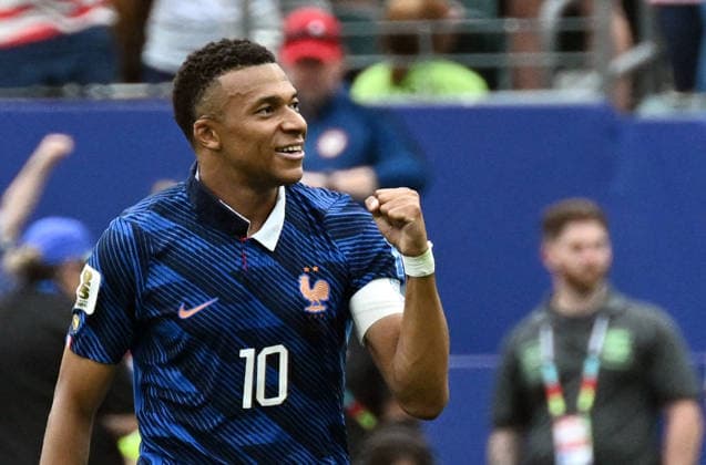 2026 World Cup - France vs Iraq in Philadelphia France forward Kylian Mbappé (10) during World Cup 2026 game France vs Iraq on June 22, 2026 in Philadelphia, Pennsylvania. Photo by Olivier Douliery ABACAPRESS.COM Philadelphia Pennsylvania United States  Copyright: xDoulieryxOlivier ABACAx