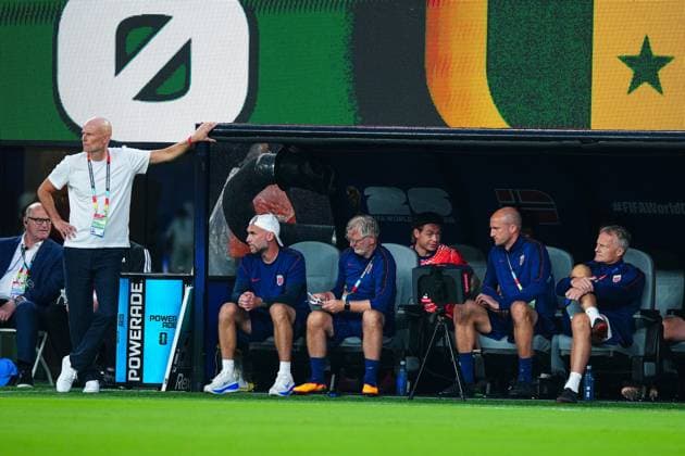 Stale Solbakken of Norway watches on Norway v Senegal, 2026 FIFA World Cup, WM, Weltmeisterschaft, Fussball Group I, Football, New York New Jersey Stadium, East Rutherford, New Jersey, USA - 22 Jun 2026East Rutherford New York New Jersey Stadium New Jersey (NJ) United States of America EDITORIAL USE ONLY No use with unauthorised audio, video, data, fixture lists, club league logos or live services. Online in-match use limited to 120 images, no video emulation. No use in betting, games or single club league player publications.  Copyright: xJavierxGarcia Shutterstockx 16949464n