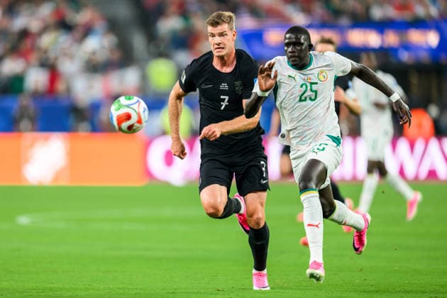 260622 Alexander Sorloth of Norway and El Hadji Malick Diouf of Senegal during the FIFA World Cup, WM, Weltmeisterschaft, Fussball 2026 group stage football match between Norway and Senegal on June 22, 2026 in New Jersey. Photo: Jon Olav Nesvold BILDBYRAN COP 217 VG0963 bbeng fotboll football soccer fotball vm fotbolls-vm fotball-vm fotbolls-vm 2026 fifa world cup 2026 new york norge norway senegal *** June 22, 2026  Copyright: JONxOLAVxNESVOLD BB260622JE024