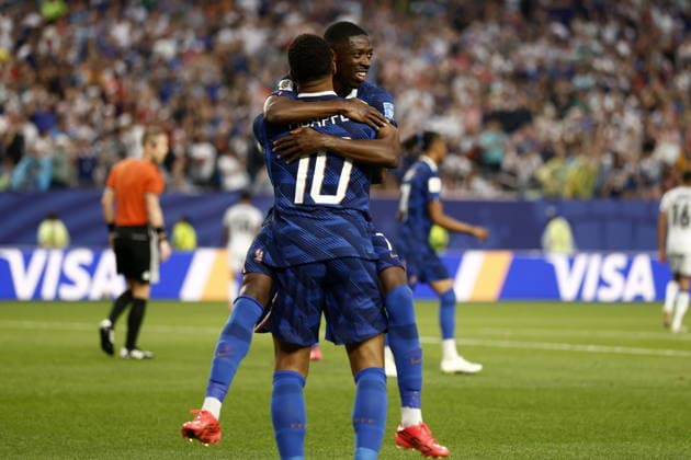 FIFA World Cup, WM, Weltmeisterschaft, Fussball 2026 - Group I - France vs Iraq Kylian Mbappe of France (L) celebrates with his teammate Ousmane Dembele after scoring the 2-0 goal during the FIFA World Cup 2026 group stage match France against Iraq, in Philadelphia, Pennsylvania, USA, 22 June 2026. PHILADELPHIA United States  Copyright: xWILLxOLIVERx