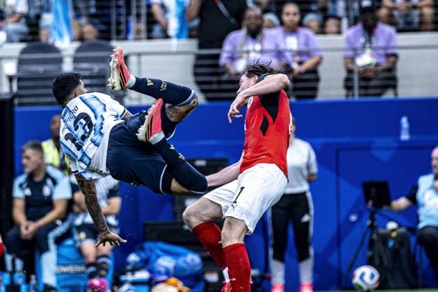 RECORD DATE NOT STATED The match between Argentina and Austria will determine the leader of Group J at Dallas Stadium in the 2026 World Cup. Arlington (TX), 06 22 2026 - sports football world cup Argentina Austria USA Argentina player Romero in a match between Argentina and Austria, valid for the second round of group J of the 2026 world cup, played at Dallas Stadium, in Arlington, Texas, this Monday (22).(Foto: Pedro Paulo Diaz Thenews2 imago images) SPO  Copyright: xPedroxPauloxDiazx