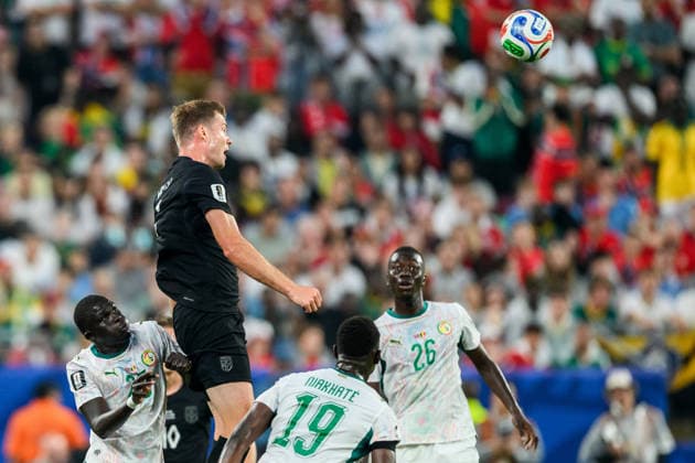 260622 Alexander Sorloth of Norway and Pape Gueye of Senegal during the FIFA World Cup, WM, Weltmeisterschaft, Fussball 2026 group stage football match between Norway and Senegal on June 22, 2026 in New Jersey. Photo: Jon Olav Nesvold BILDBYRAN COP 217 VG0963 bbeng fotboll football soccer fotball vm fotbolls-vm fotball-vm fotbolls-vm 2026 fifa world cup 2026 new york norge norway senegal *** June 22, 2026  Copyright: JONxOLAVxNESVOLD BB260622JE029