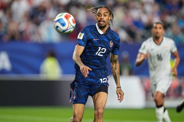Bradley Barcola of France watches the ball France v Iraq, 2026 FIFA World Cup, WM, Weltmeisterschaft, Fussball Group I, Football, Philadelphia Stadium, Philadelphia, Pennsylvania, USA - 22 Jun 2026Philadelphia Philadelphia Stadium Pennsylvania (PA) United States of America  Copyright: xIsmaelxAdnan Shutterstockx 16950632cj