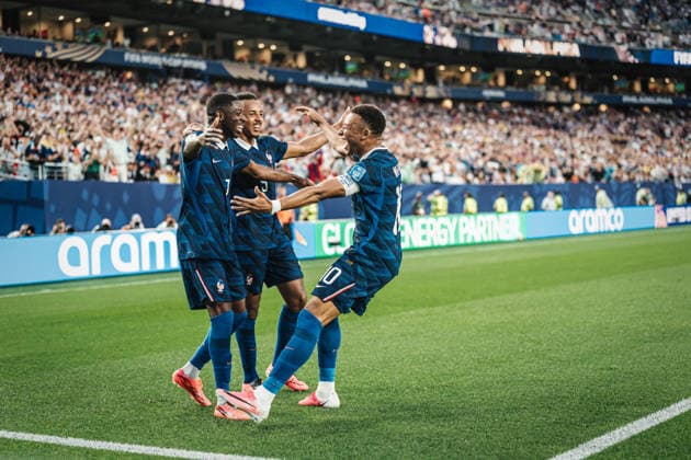 Fußball Herren FIFA Fußball-Weltmeisterschaft 2026 Gruppe I Frankreich vs. Irak 22.06.2026 Torjubel v.l. Torschütze Ousmane Dembele ( 7, Frankreich), Jules Kounde ( 5, Frankreich) und Kylian Mbappe ( 10, Frankreich) Philadelphia Philadelphia Stadion Pennsylvania United States of America *** Mens Soccer 2026 FIFA World Cup Group I France vs. Iraq June 22, 2026 Goal celebration (from left)