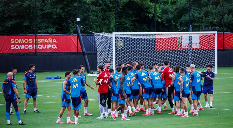 Spain national team, Nationalteam World Cup 22 06 2026 The group during the Spanish national team s training session at their World Cup base camp at the Baylor School in Chattanooga, United States of America on June 22, 2026. Photo (PGS Photo Agency) Chattanooga Copyright: xPGSxPhotoxAgencyx