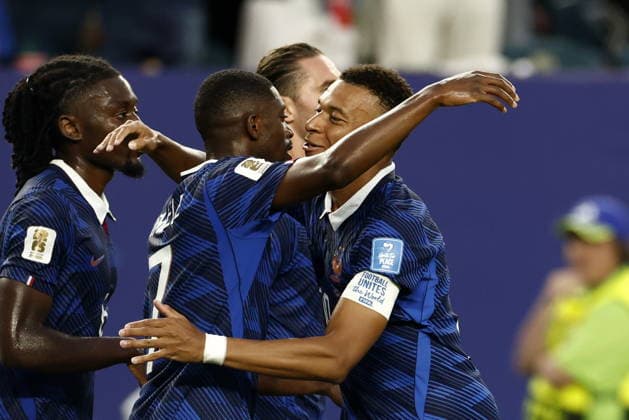 FIFA World Cup, WM, Weltmeisterschaft, Fussball 2026 - Group I - France vs Iraq Ousmane Dembele of France (L) celebrates with his teammate Kylian Mbappe after scoring the 3-0 goal the FIFA World Cup 2026 group stage match France against Iraq, in Philadelphia, Pennsylvania, USA, 22 June 2026. PHILADELPHIA United States  Copyright: xWILLxOLIVERx