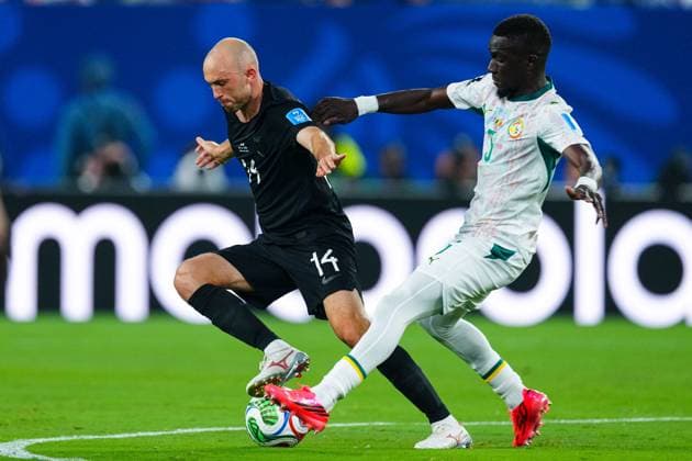 Fredrik Aursnes of Norway tackled by Idrissa Gana Gueye of Senegal Norway v Senegal, 2026 FIFA World Cup, WM, Weltmeisterschaft, Fussball Group I, Football, New York New Jersey Stadium, East Rutherford, New Jersey, USA - 22 Jun 2026East Rutherford New York New Jersey Stadium New Jersey (NJ) United States of America EDITORIAL USE ONLY No use with unauthorised audio, video, data, fixture lists, club league logos or live services. Online in-match use limited to 120 images, no video emulation. No use in betting, games or single club league player publications.  Copyright: xJavierxGarcia Shutterstockx 16949464u