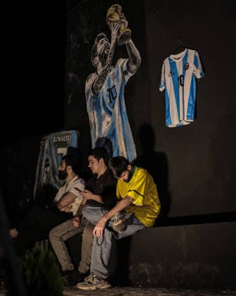 June 22, 2026, Khalifan, Kurdistan Region, Iraq: Khalifan, Erbil - June 22, 2026: In Khalifan, Erbil, preparations are complete at an outdoor cafe for the live screening of the FIFA World Cup, WM, Weltmeisterschaft, Fussball 2026 match between Argentina and Austria. The cafe owner has decorated the walls with the national jerseys of both teams, as fans gather with great enthusiasm for the start of the match. Khalifan Iraq - ZUMAr205 20260622_zip_r205_012 Copyright: xSaburxRashidx