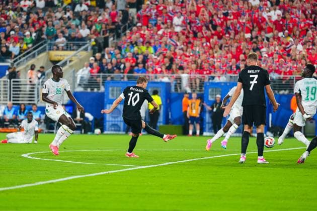 Martin odegaard of Norway shoots from the edge of the box Norway v Senegal, 2026 FIFA World Cup, WM, Weltmeisterschaft, Fussball Group I, Football, New York New Jersey Stadium, East Rutherford, New Jersey, USA - 22 Jun 2026East Rutherford New York New Jersey Stadium New Jersey (NJ) United States of America EDITORIAL USE ONLY No use with unauthorised audio, video, data, fixture lists, club league logos or live services. Online in-match use limited to 120 images, no video emulation. No use in betting, games or single club league player publications.  Copyright: xJavierxGarcia Shutterstockx 16949464x