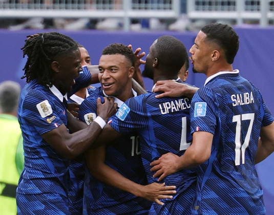 FIFA World Cup, WM, Weltmeisterschaft, Fussball 2026 - Group I - France vs Iraq Kylian Mbappe (C) of France celebrates with teammates after scoring his first goal during the FIFA World Cup 2026 group stage match France against Iraq, in Philadelphia, Pennsylvania, USA, 22 June 2026. PHILADELPHIA United States  Copyright: xJIJIxPRESSx