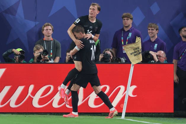 22.06.2026, Fussball, Herren, FIFA Weltmeisterschaft 2026, Vorrunde, Gruppe I, New York, Norwegen - Senegal, Torjubel zum 1:0, Torschütze: Marcus Pedersen (Norwegen), Martin Ödegaard (Norwegen) New York MetLife Stadium New York Vereinigte Staaten von Amerika (US) *** June 22, 2026, Soccer, Mens, 2026 FIFA World Cup, Group Stage, Group I, New York, Norway vs. Senegal, Celebration of the 1–0 goal, Goal scorer Copyright: xSebastianxBachx